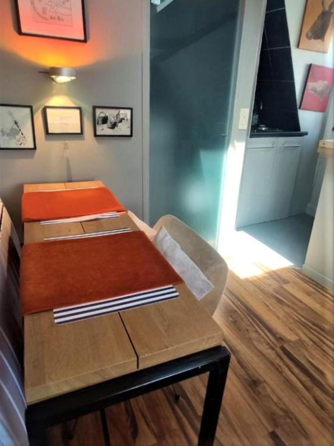 Id 342 - Montorgueil/ Rue Aboukir *